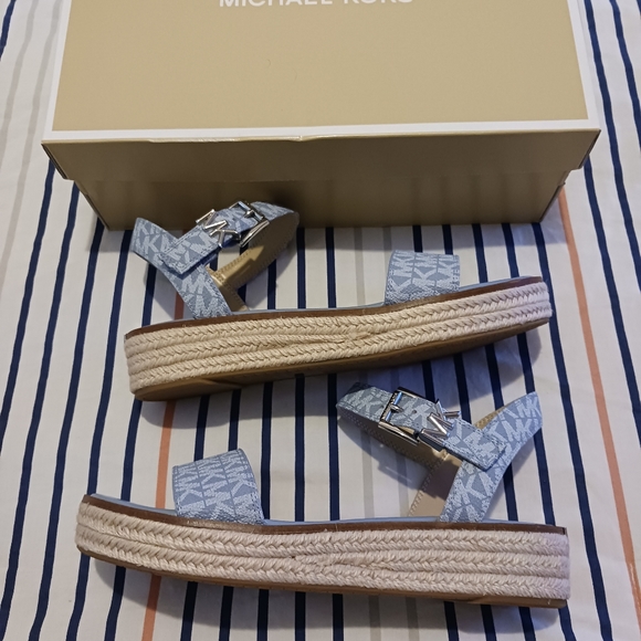 Michael Kors Richie Espadrilles Sandals - Picture 4 of 12